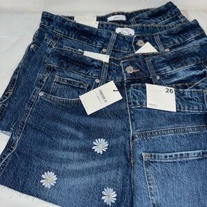 Forever 21 Dark Blue Cropped Jeans with Floral Detail